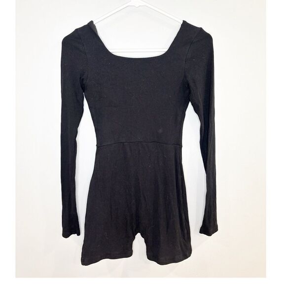 Kittenish ribbed long sleeve romper black - Picture 2 of 3